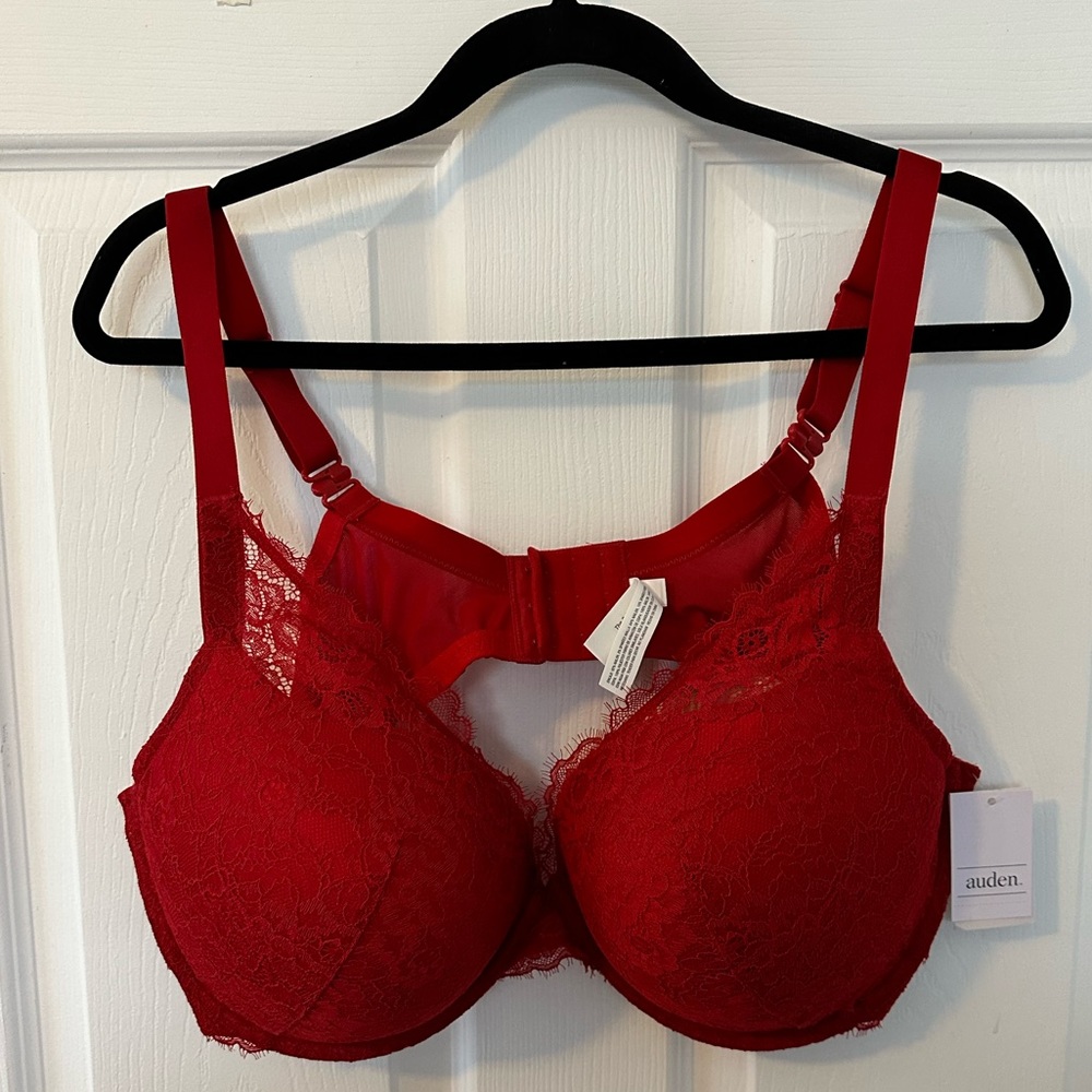 NWT - Auden Bra - red - size 46C